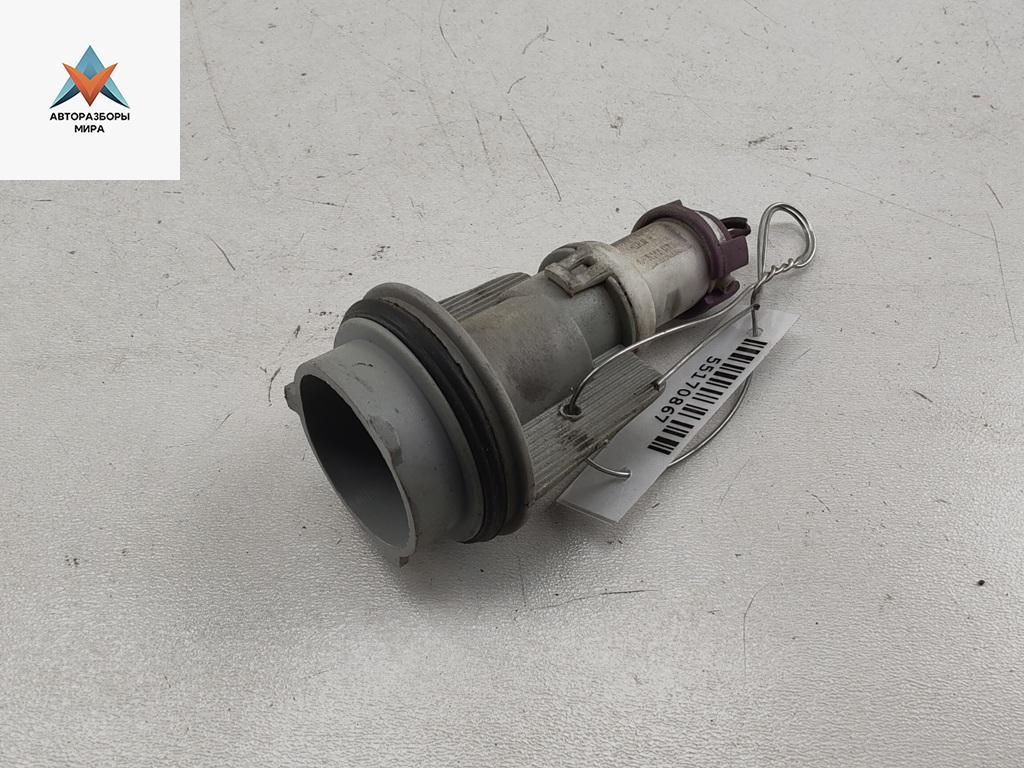 Патрон лампы указателя поворота Volkswagen Passat B5 1999, 1.9 л., дизель, МКПП, синий, универсал, 441-1523 - фото №1