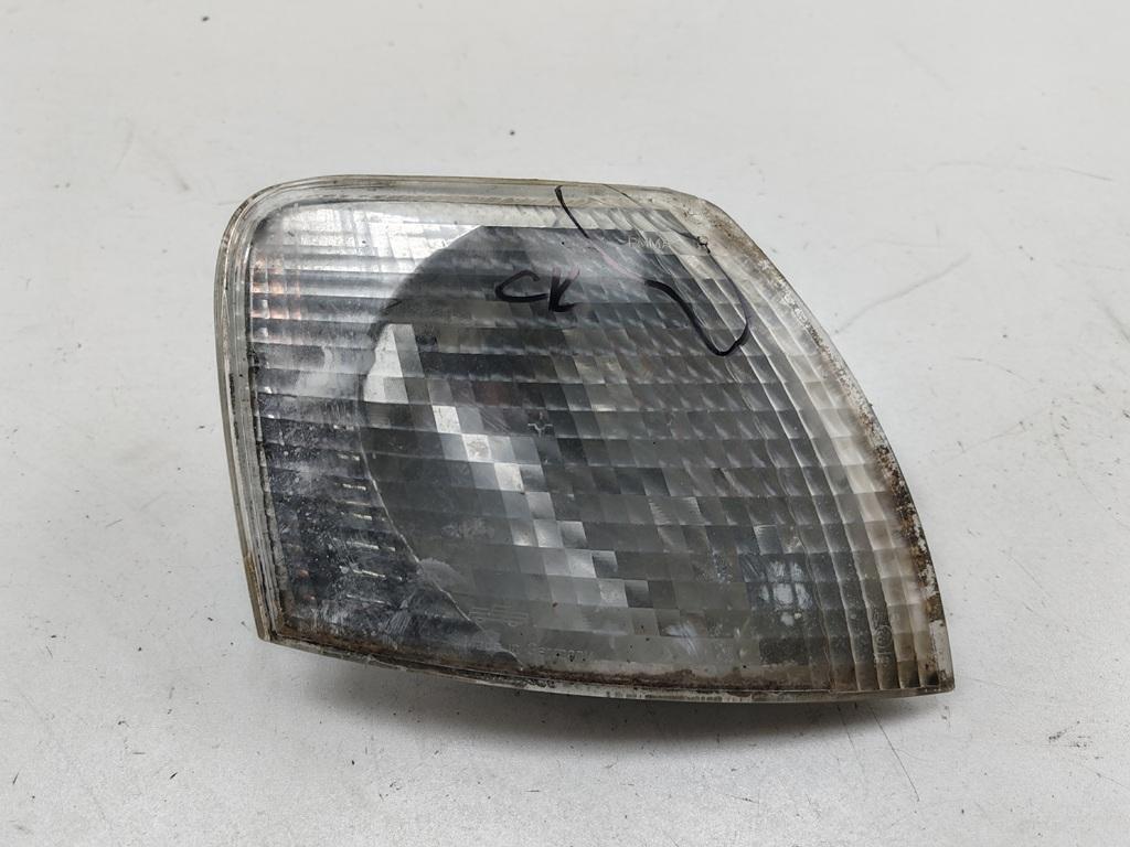 Поворотник (указатель поворота) правый Volkswagen Passat B5 1999, 1.9 л., дизель, МКПП, чёрный, универсал, 3B0953050C