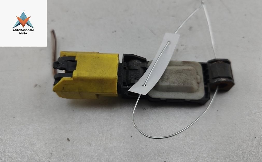 датчик AirBag Volkswagen Touareg 1 поколение 2004, 5.0 л., дизель, АКПП, чёрный, внедорожник 5 дв., 7L6909606C - фото №1