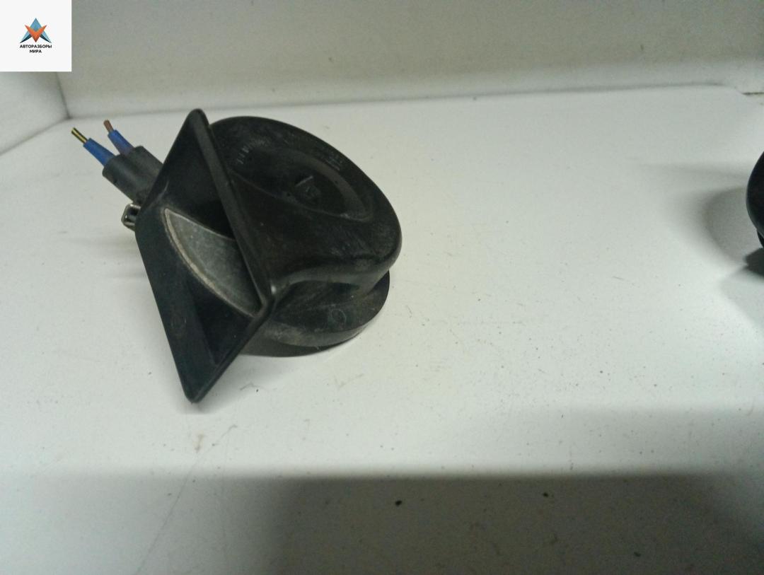 сигнал (клаксон) Volkswagen Passat B5 1999, 1.9 л., дизель, МКПП, чёрный, универсал, 0092018 - фото №1