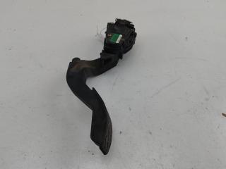 педаль Volkswagen Passat B5 1999, 1.8 л., бензин, МКПП, зелёный, универсал, 8D1721523A