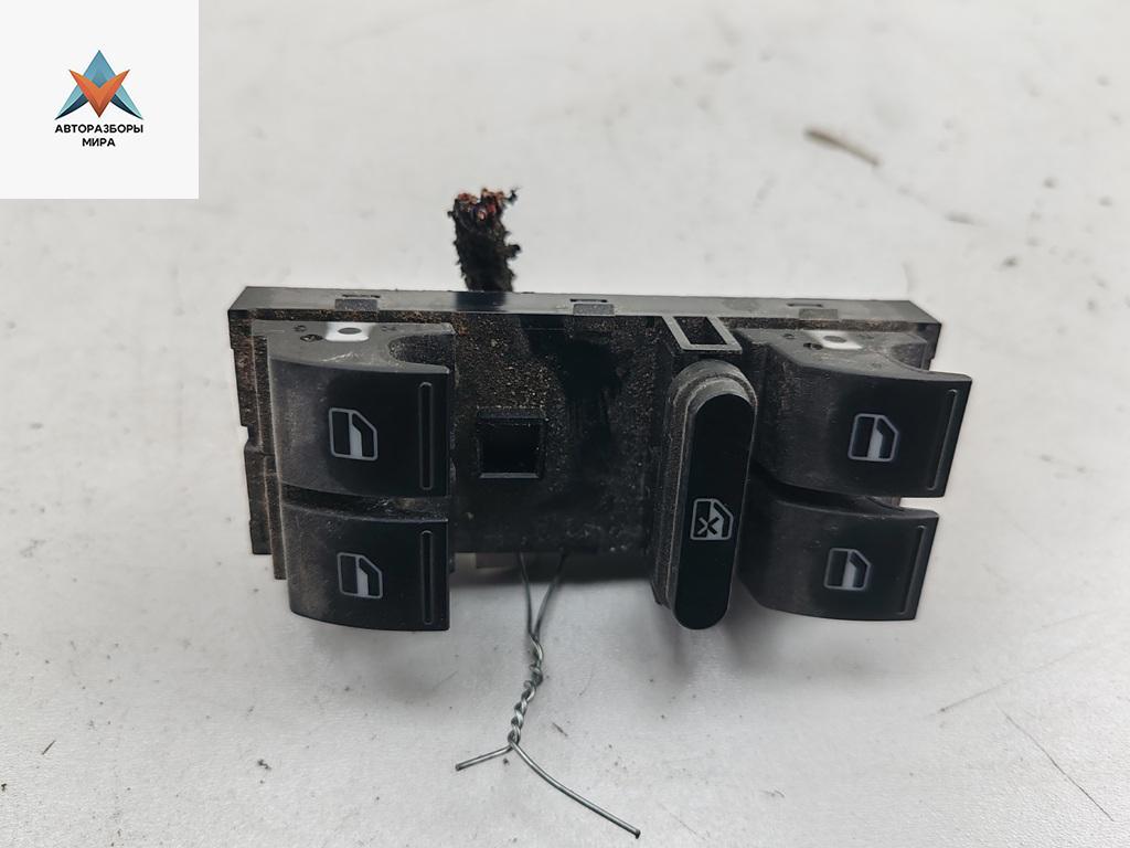 блок управления стеклоподъемниками Volkswagen Passat B6 2006, 2.0 л., дизель, МКПП, красный, универсал, 1K4959857 - фото №1