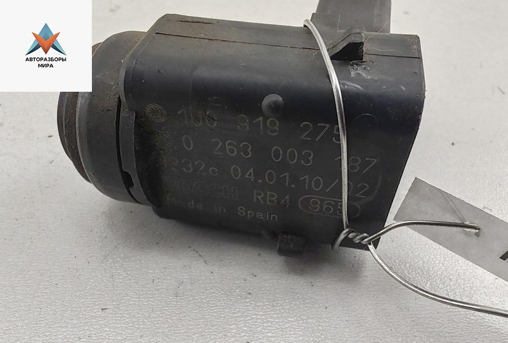 датчик парктроника Volkswagen Touareg 1 поколение 2004, 5.0 л., дизель, АКПП, чёрный, внедорожник 5 дв., 1U0919275 - фото №1