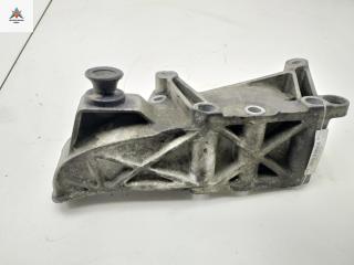 кронштейн двигателя Renault Espace 4 поколение 2003, 2.2 л., дизель, МКПП, серый, минивэн, 8200493276