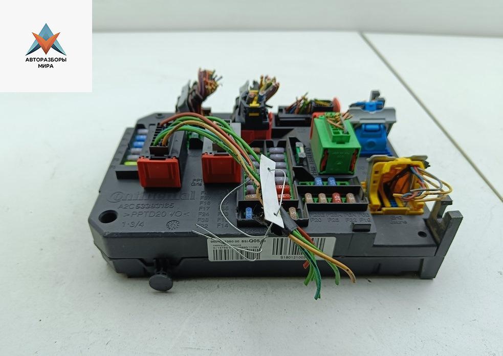 блок комфорта Peugeot 508 1 поколение 2011, 2.0 л., дизель, МКПП, чёрный, универсал, BSIQ0500 - фото №1