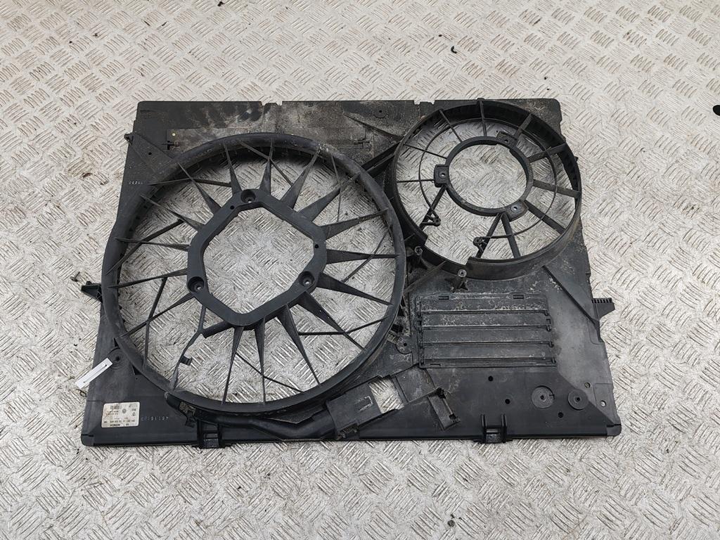 диффузор вентилятора Volkswagen Touareg 2004, 5.0 л., дизель, АКПП, чёрный, внедорожник 5 дв., 7L0121203