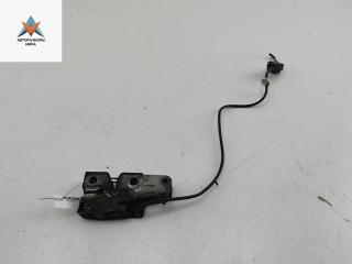 замок капота Volkswagen Passat B6 2006, 2.0 л., дизель, МКПП, чёрный, универсал, 3C1823187