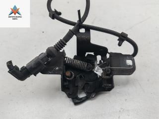 замок капота Volkswagen Golf 4 поколение 1999, 1.9 л., дизель, МКПП, белый, универсал