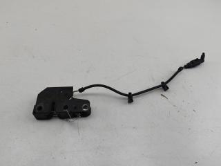 замок капота Volkswagen Touran 2004, 1.6 л., бензин, МКПП, чёрный, минивэн, 1T0823509B
