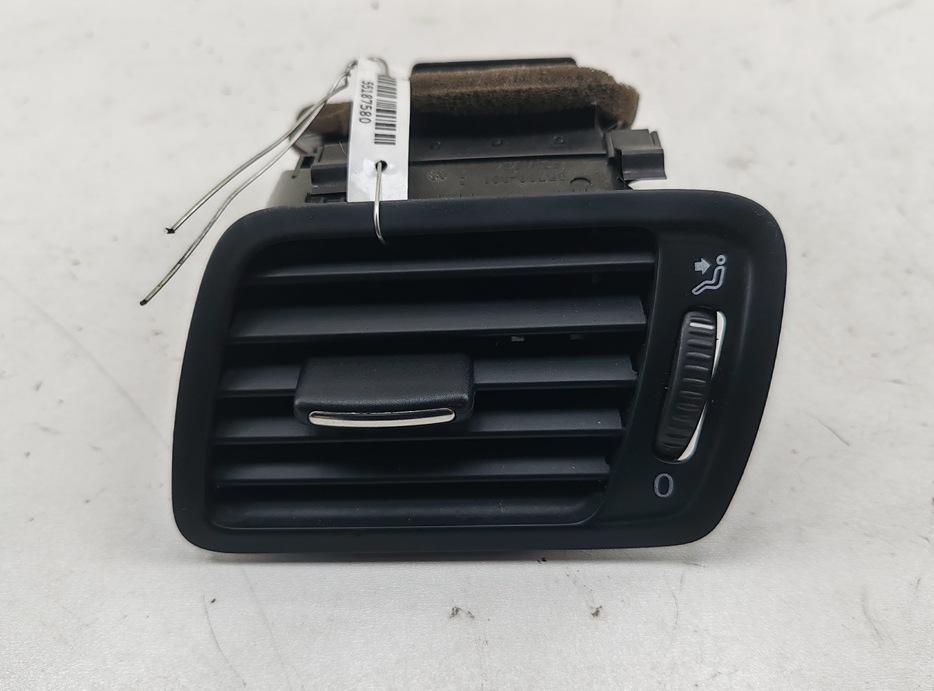 дефлектор обдува салона Volkswagen Passat B6 2006, 2.0 л., дизель, МКПП, чёрный, универсал, 3C1819701