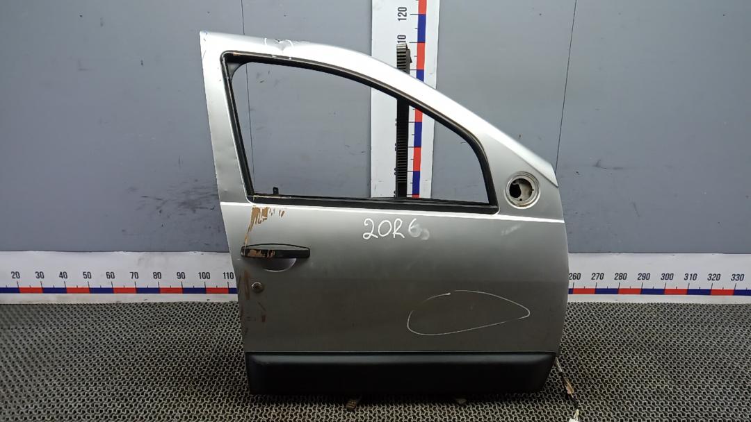дверь передняя правая Renault Duster 1 поколение 2013, 1.5 л., дизель, МКПП, внедорожник 5 дв. - фото №1