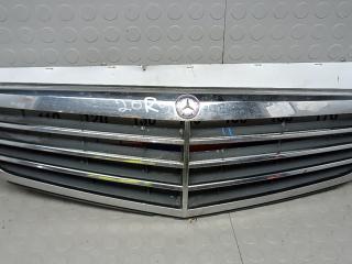 решетка радиатора Mercedes-Benz C-Класс W204/S204 2009, 2.2 л., дизель, МКПП, седан