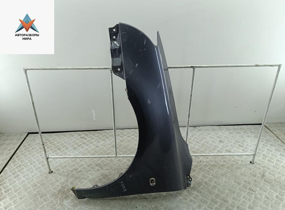 крыло переднее левое Toyota Avensis 2 поколение (T250) 2005, 2.2 л., дизель, МКПП, серый, универсал - фото №1