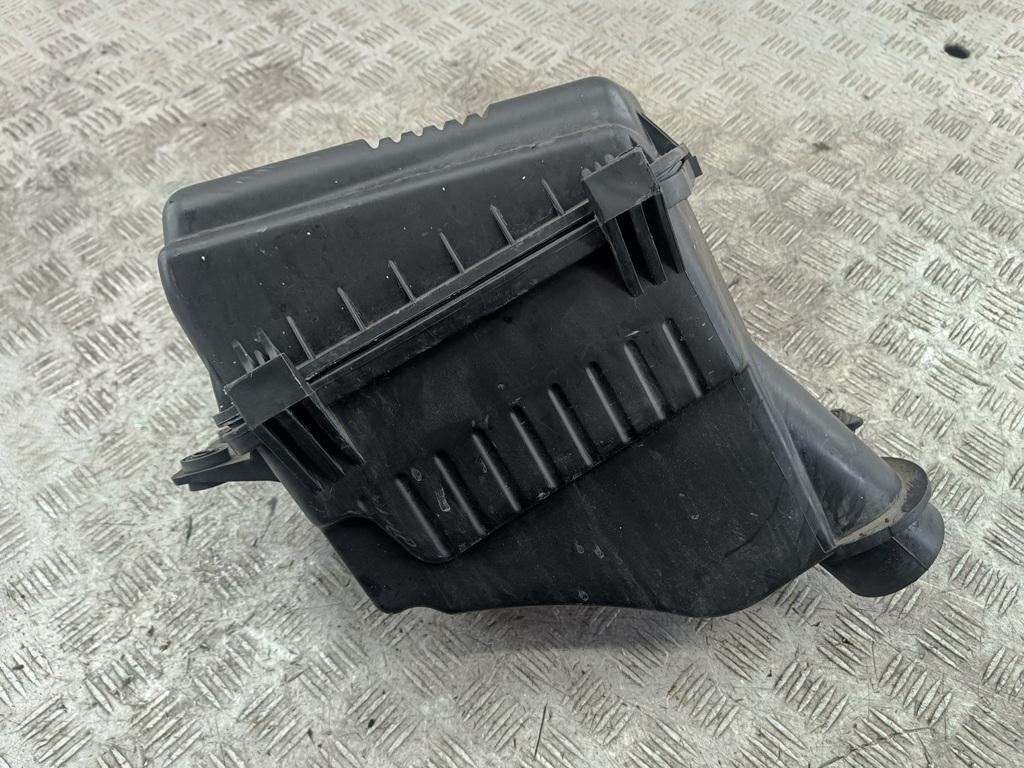 корпус воздушного фильтра Daewoo Tacuma / Rezzo 2004, 2.0 л., бензин, МКПП, синий, минивэн, 96263892
