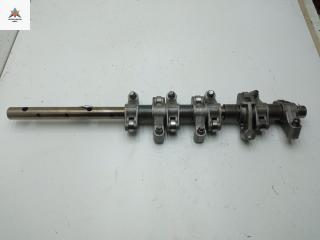 ось коромысел Kia Carnival VQ 2007, 2.9 л., дизель, МКПП, чёрный, минивэн