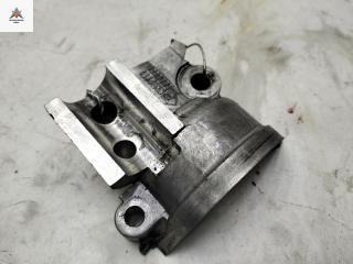 постель распредвала (бугель) Kia Carnival VQ 2007, 2.9 л., дизель, МКПП, чёрный, минивэн