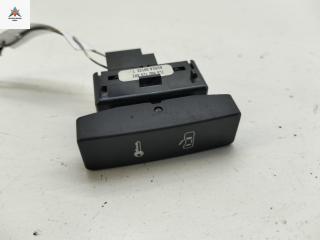 кнопка центрального замка Volkswagen Touareg 1 поколение [рестайлинг] 2009, 3.0 л., дизель, АКПП, чёрный, внедорожник 5 дв., 7L6962125