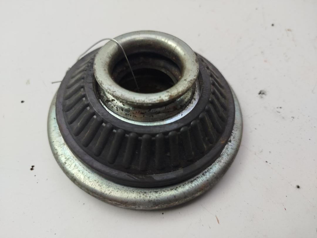 Опора амортизатора переднего (верхняя) Opel Astra H 2004, 1.4 л., бензин, МКПП, серый, хетчбэк 5 дв., 13186959