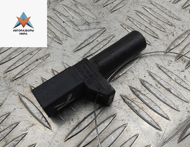 датчик коленвала Mercedes-Benz C-Класс W203/S203/CL203 2002, 2.6 л., бензин, МКПП, синий, универсал, 0031532728, 0261210171 - фото №1