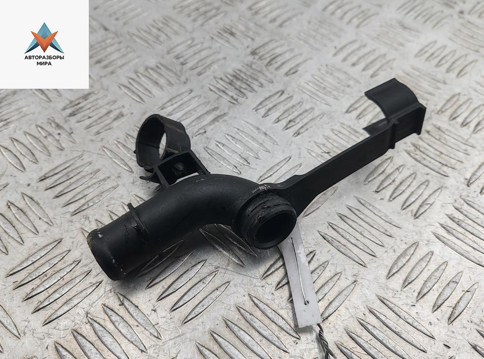 трубка охлаждающей жидкости Mercedes-Benz E-Класс W211/S211 2003, 1.8 л., бензин, МКПП, 2712001352 - фото №1