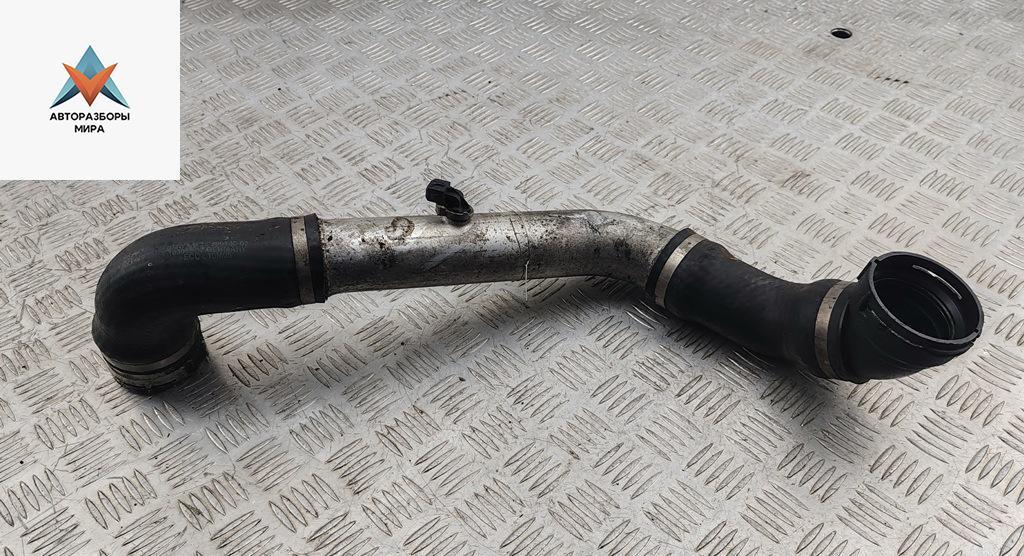 патрубок интеркулера BMW 5 серия E60/E61 2005, 2.5 л., дизель, МКПП, серый, универсал, 7793896 - фото №1