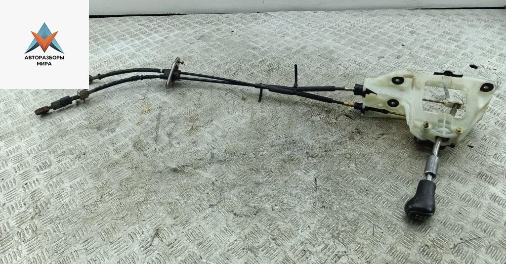 кулиса Mitsubishi Outlander 1 поколение 2006, 2.0 л., бензин, МКПП, чёрный, внедорожник 5 дв. - фото №1