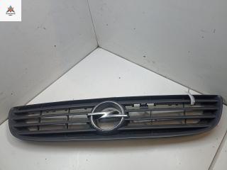 решетка радиатора Opel Zafira 1 поколение (A) 1999, красный, минивэн, 90580679