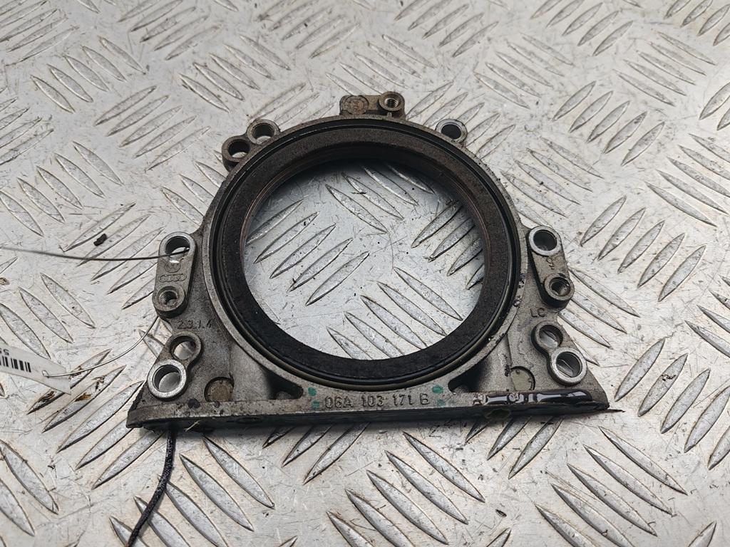 крышка двигателя задняя Audi A4 B6 2004, 1.8 л., Ti, бензин, МКПП, серый, универсал, 06A103171B