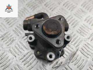 Насос гидроусилителя руля Volkswagen Passat B5 1997, 1.6 л., бензин, МКПП, зелёный, седан, 8D0145156L