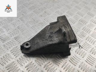 кронштейн двигателя Mercedes-Benz C-Класс W203/S203/CL203 [рестайлинг] 2005, 1.8 л., бензин, МКПП, серый, универсал, 2712230904