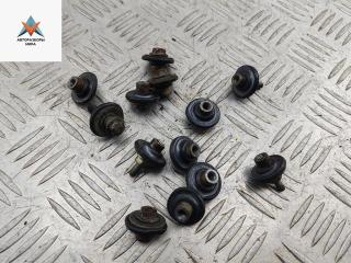 болт двигателя BMW 3 серия E46 1999, 2.0 л., бензин, МКПП, красный, седан