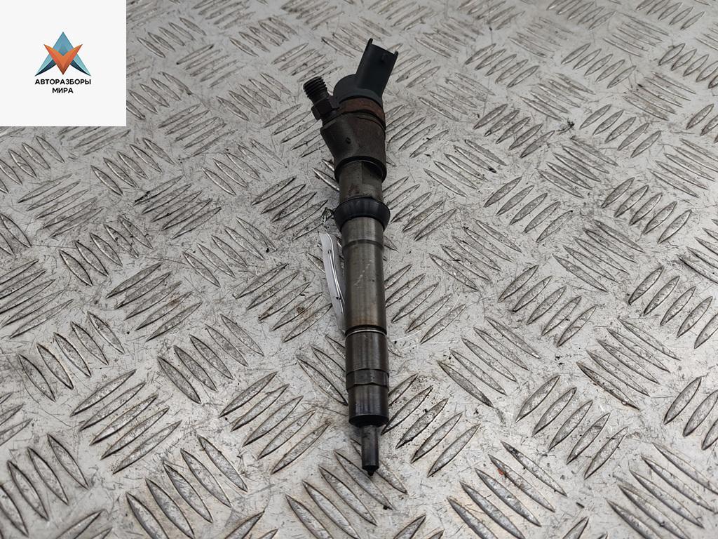 форсунка IVECO Daily 4 поколение 2007, 2.3 л., дизель, МКПП, синий, микроавтобус, 0445110273, 504088755 - фото №1