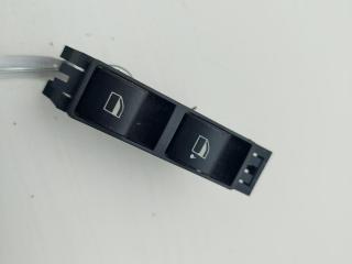 кнопка стеклоподъемника переднего правого BMW 3 серия E46 [рестайлинг] 2003, 2.0 л., бензин, МКПП, серый, седан, 6902179