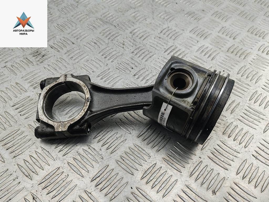 поршень Renault Master 2 поколение 2000, 2.8 л., дизель, МКПП, белый, микроавтобус - фото №1