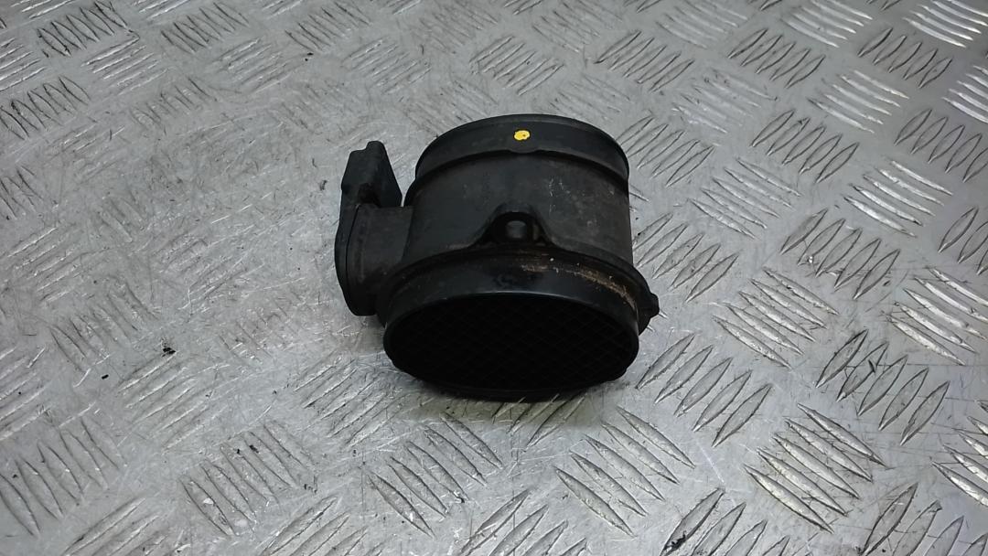 ДМРВ Peugeot 3008 1 поколение 2010, 1.6 л., дизель, МКПП, хетчбэк 5 дв. - фото №1