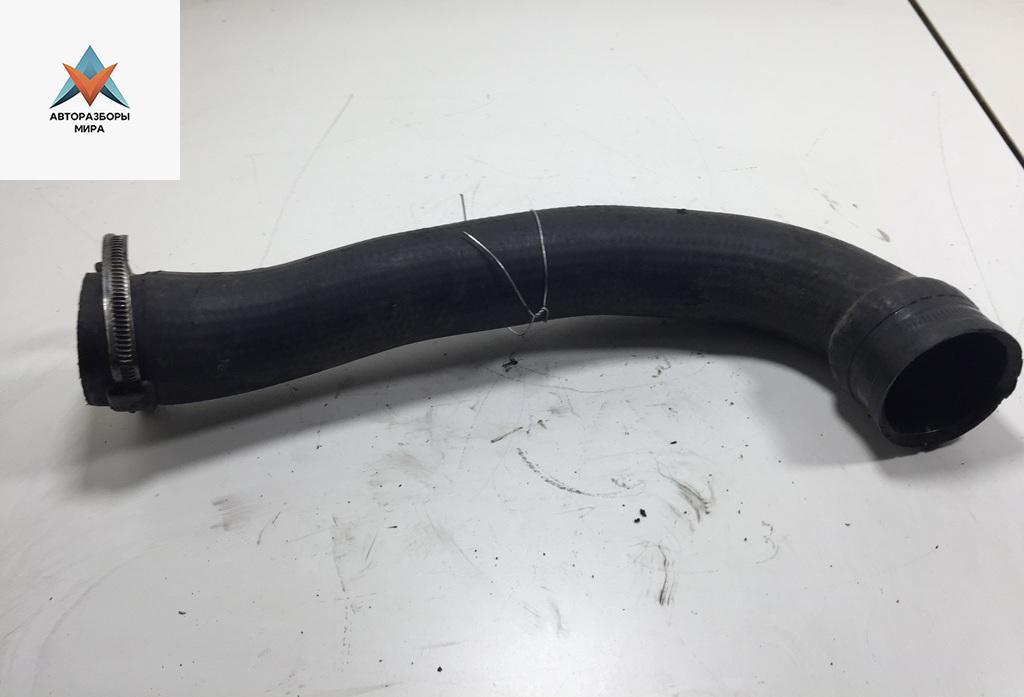 патрубок интеркулера Opel Zafira 2 поколение (B) 2005, 1.9 л., дизель, МКПП, зелёный, минивэн, 55557628 - фото №1