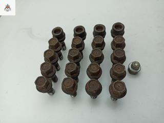 болт колесный BMW X5 E53 [рестайлинг] 2003, 3.0 л., бензин, МКПП, чёрный, внедорожник 5 дв.