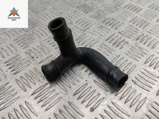 патрубок (трубопровод, шланг) Volkswagen Golf 3 поколение 1995, 1.8 л., бензин, АКПП, синий, хетчбэк 3 дв., 048103493A