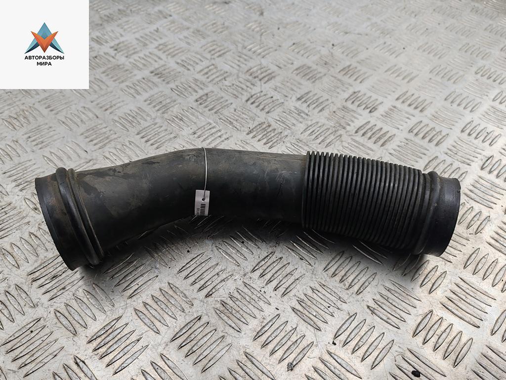 гофра инжектора Volkswagen Passat B5 1999, 1.6 л., бензин, МКПП, универсал, 058129627E - фото №1