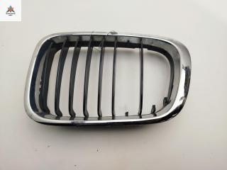 решетка радиатора BMW 3 серия E46 [рестайлинг] 2001, серый, универсал