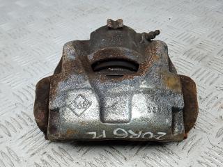 суппорт передний левый Renault Duster 1 поколение 2013, 1.5 л., дизель, МКПП, внедорожник 5 дв.