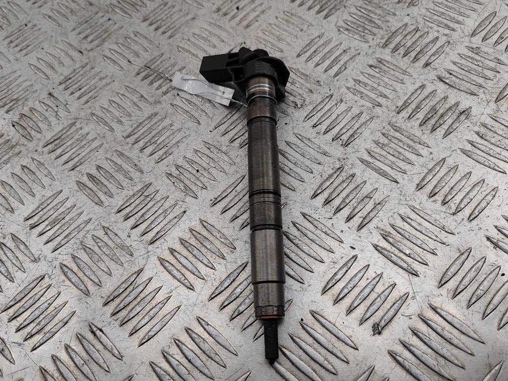 форсунка Volkswagen Passat B6 2008, 2.0 л., дизель, МКПП, чёрный, универсал, 03L130277, 0445116