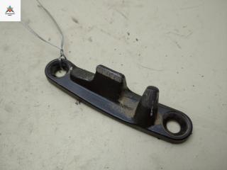 ответная часть (скоба) замка двери Volkswagen Transporter T5 2006, 2.5 л., дизель, МКПП, белый, микроавтобус, 7H0843842B