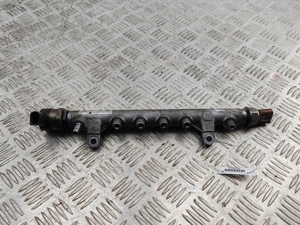 топливная рампа Volkswagen Passat B6 2008, 2.0 л., дизель, МКПП, чёрный, универсал, 03L130089