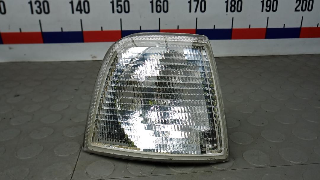 поворотник правый Audi 80 8A/B3 1990, 1.8 л., бензин, МКПП, седан - фото №1