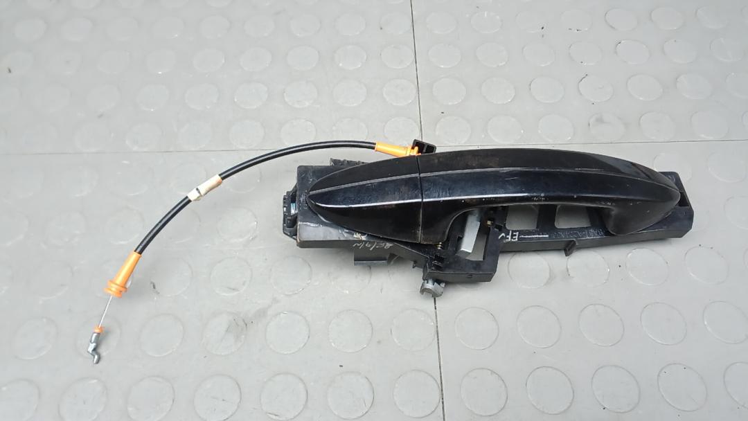 ручка наружная задняя правая Ford EcoSport 2 поколение 2015, 1.5 л., бензин, МКПП, внедорожник 5 дв. - фото №1