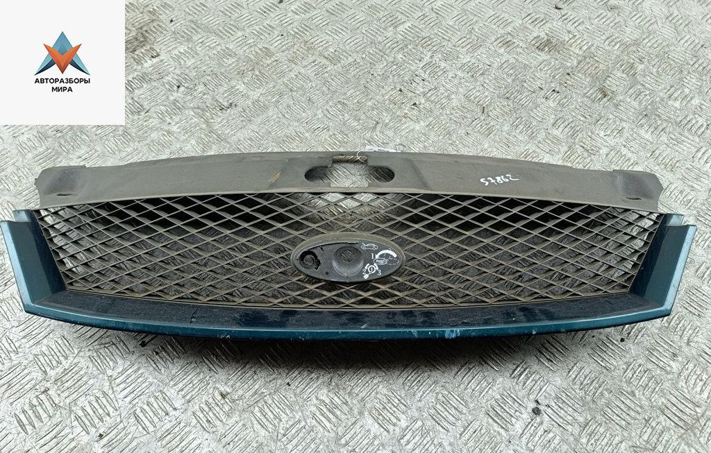 решетка радиатора Ford Mondeo 3 поколение 2001, зелёный, универсал, 1S78A133AH - фото №1