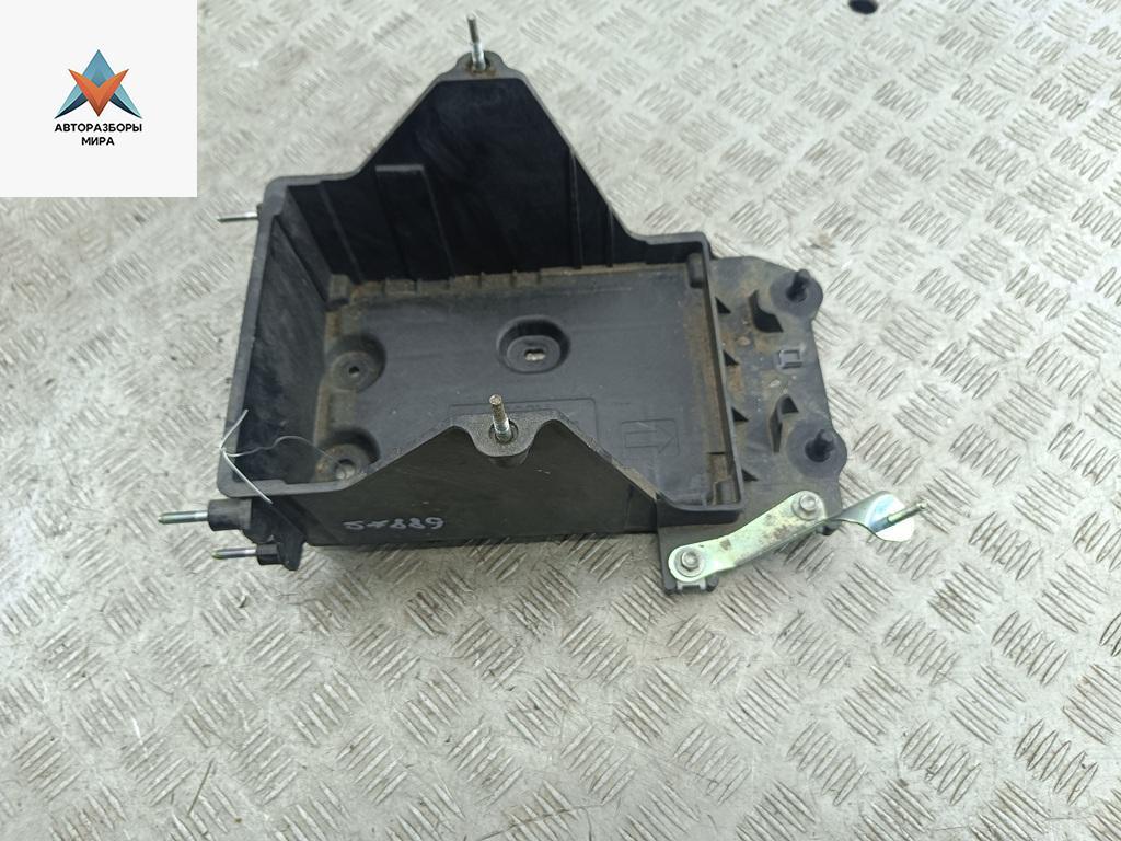 полка аккумулятора Mazda 3 BP 2019, 2.0 л., гибрид, МКПП, чёрный, хетчбэк 5 дв., BCJH56041 - фото №1