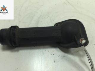 корпус термостата Volkswagen Passat B5 1998, 1.6 л., бензин, МКПП, красный, седан, 038121121B