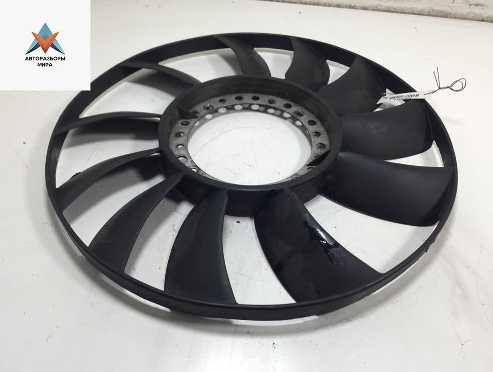 крыльчатка вентилятора (лопасти) Volkswagen Passat B5 1998, 1.6 л., бензин, МКПП, красный, седан, 058121301B - фото №1